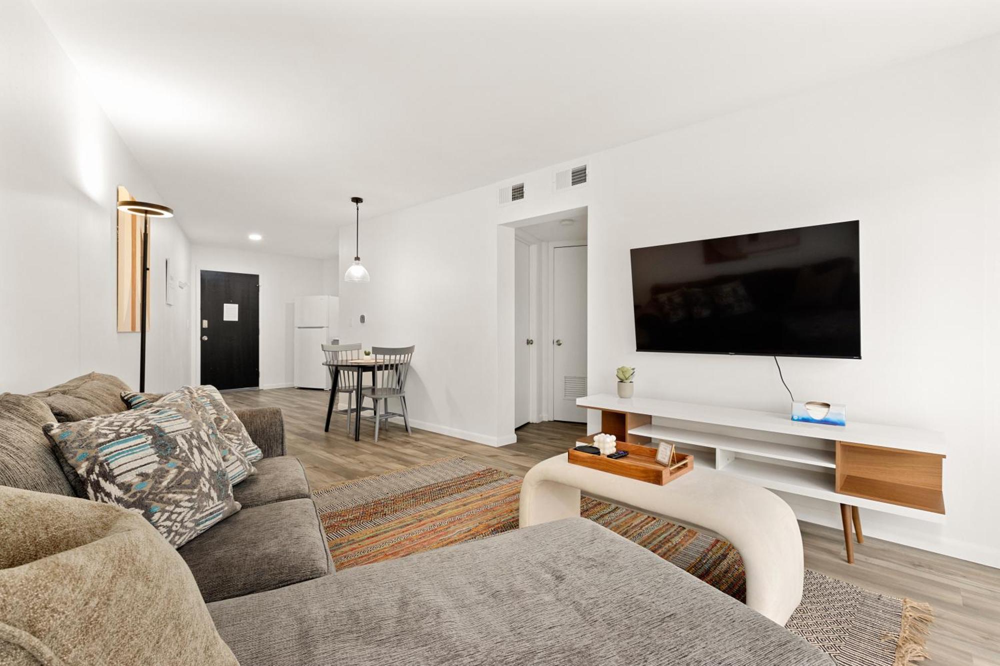 The Concord Place Peoria Room photo