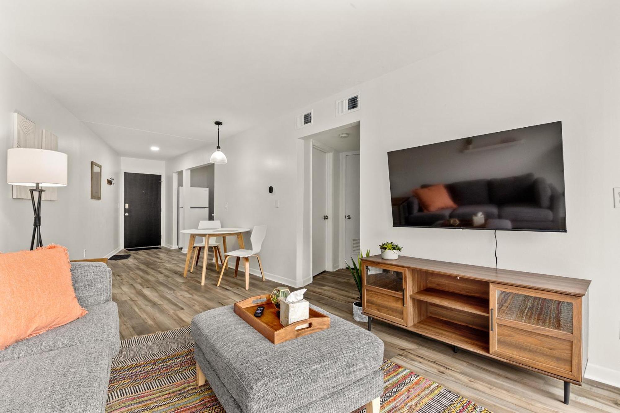 The Concord Place Peoria Room photo